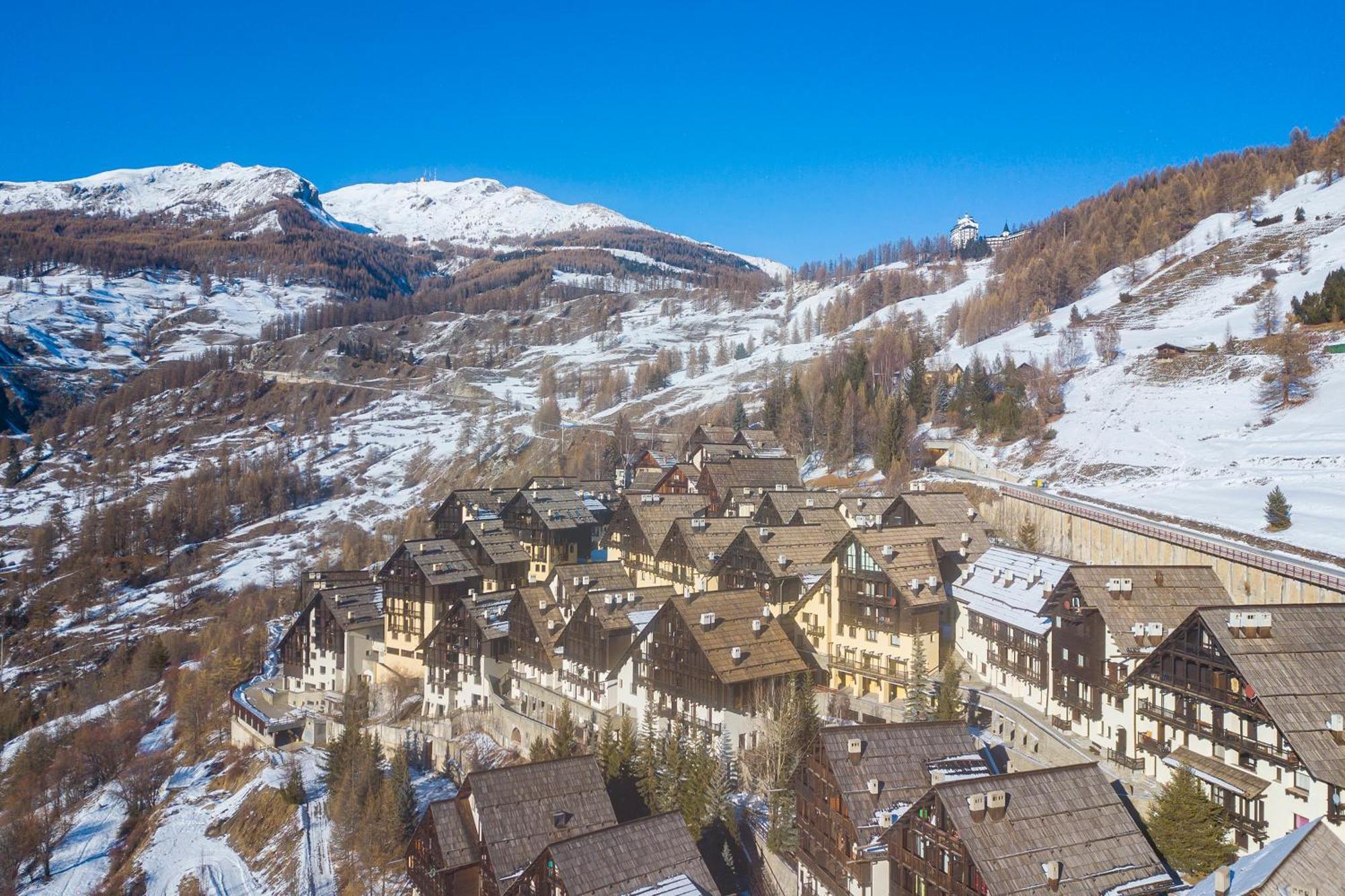 Grange Hike & Ski Sestriere Apartments Luaran gambar