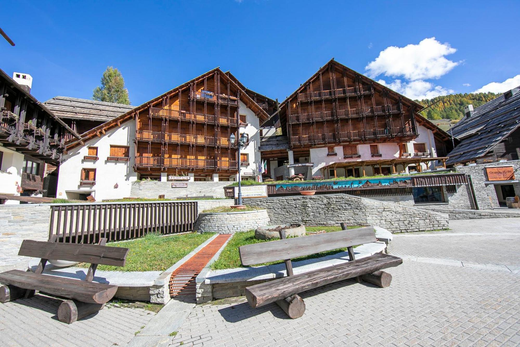 Grange Hike & Ski Sestriere Apartments Luaran gambar