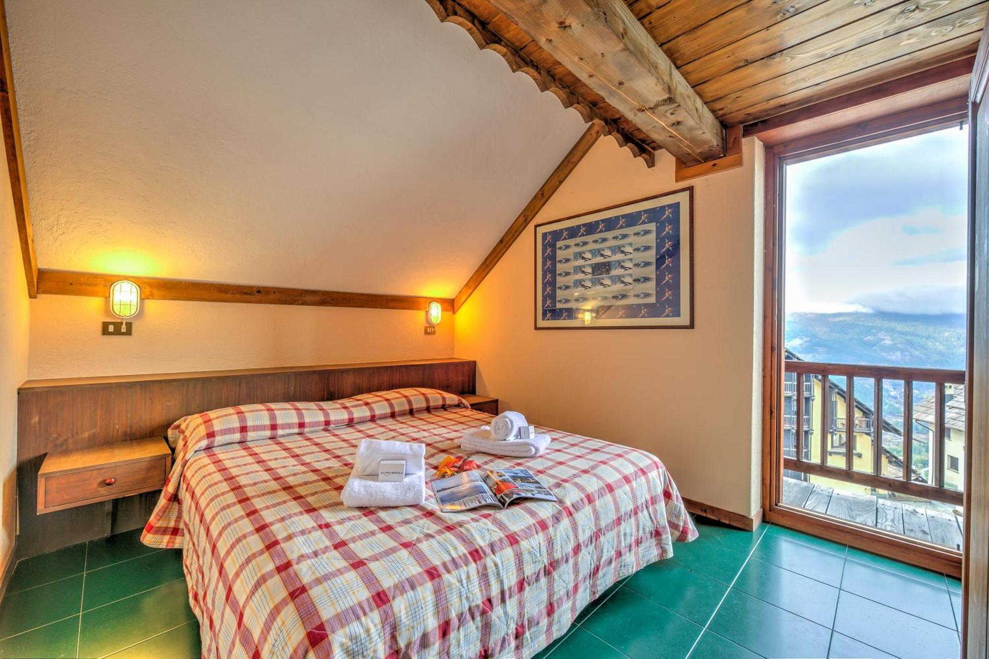 Grange Hike & Ski Sestriere Apartments Bilik gambar